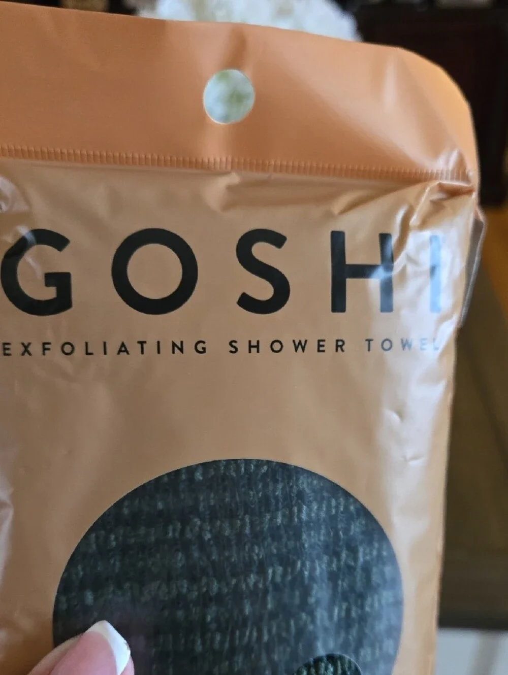 GOSHI Exfoliating Shower Towel. Brand New in Package.